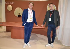 Louis en Thibault Rogiers (rechts), de derde generatie van het Belgische familiebedrijf PR Living, presenteerden op de beurs het nieuwe merk Muundo. Later deze week meer hierover op Wonen360.